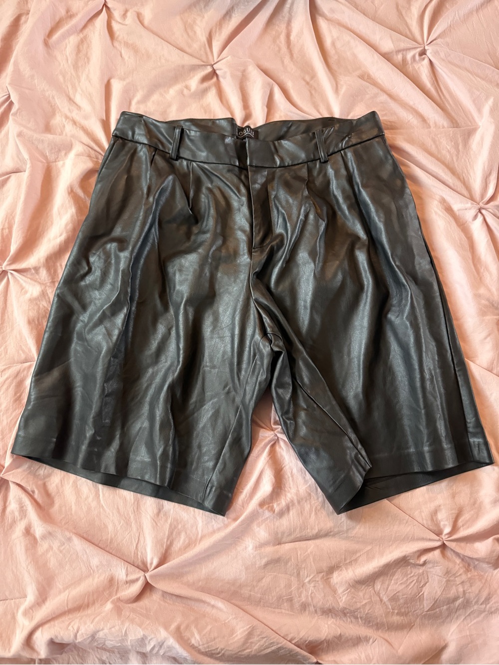 Eloquii Black Faux Leather High Rise Pleated Bermuda Trouser Shorts Size 14